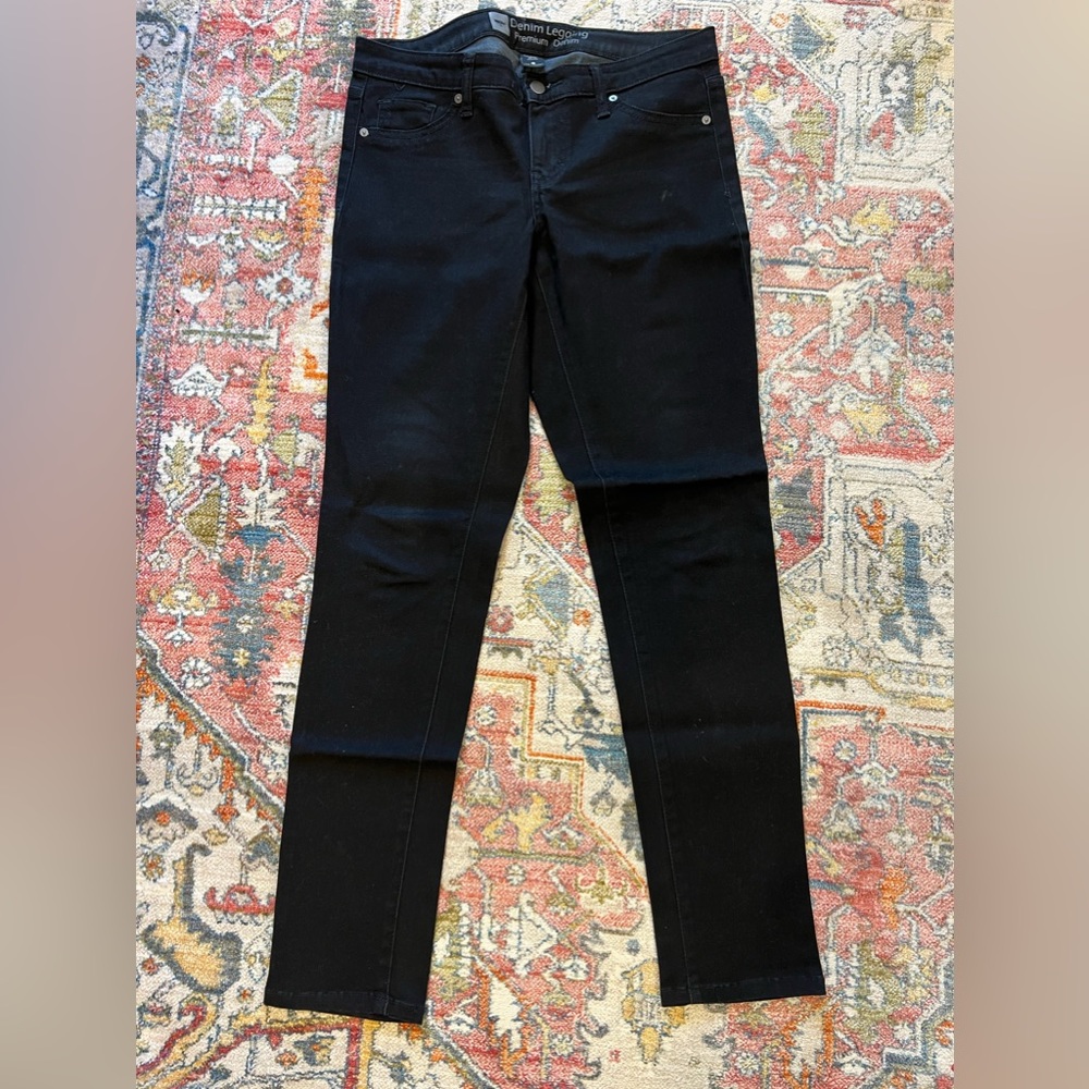 Women’s denim legging in black